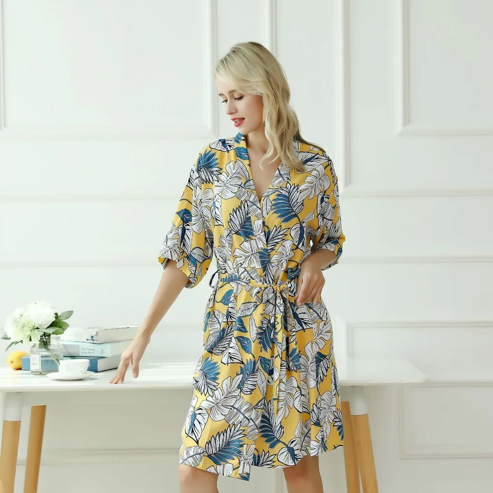 

Sexy Yellow Mini Sleepwear Print Cotton Robe Women's Pajamas Sexy Bathrobe Dressing Gowns Women Bride Bridesmaid Wedding Robes