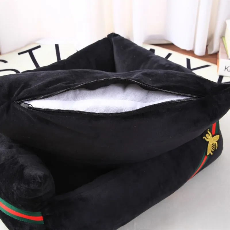 5117991002_785345603