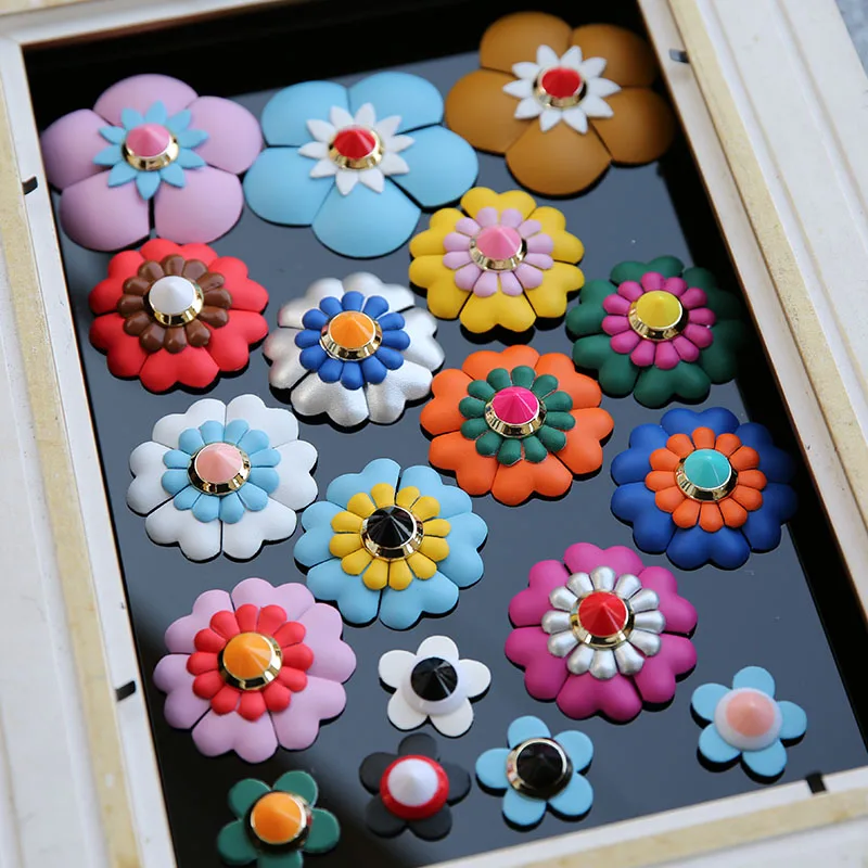 3D Handmade pu leather flowers Patches for bags hats shoes DIY sew on leather parches Beaded floral applique patch