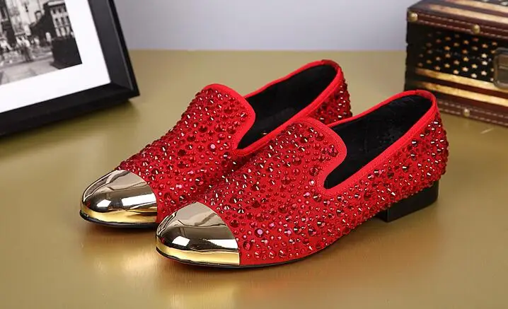 

New gold toe and full rhinestone handmade men loafers men fashion leather slippers men party wedding dress shoes men's flats