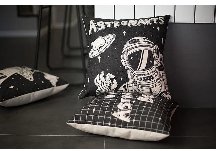 Льняной подушки Чехол кошка путешествия в космической ракеты НЛО черный, белый цвет для дома декоративная подушка чехол размером 45*45 см