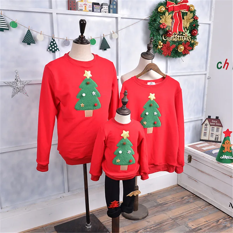 

Family Matching Outfits new 2018 Winter Christmas Sweater Cute Deer Children Clothing Kid T-shirt Merry Christmas Family Clothes