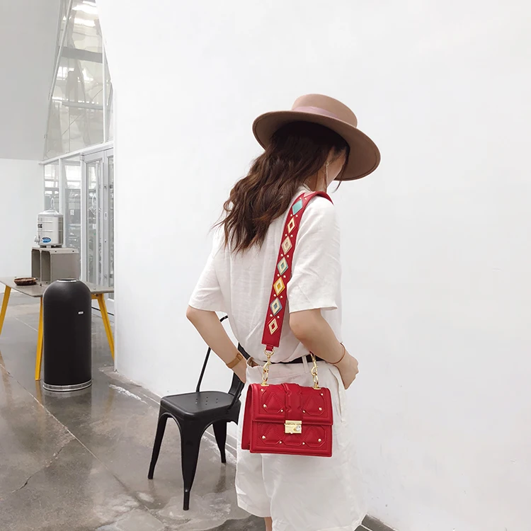 TekiEssica/Винтажные кожаные сумочки с заклепками и широким ремнем на ...