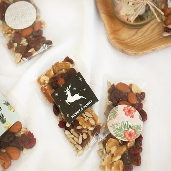 

60pcs/lot Kawaii Flamingo Pineapple Black and white elk Kraft Paper Label DIY Handmade Gift Cake Baking Seal Sealing Sticker