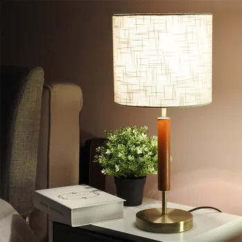 

Europe Personality Luxury Simple Noble Table Lamps Wood Hardware Iron Table Lamps Bedroom Bedside Living Room Study Table Lamps