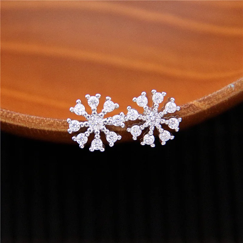 

Fengxiaoling New Fashion Beautiful Snow Flower Stud Earrings For Women 100% Genuine 925 Sterling Silver Earrings Fashion Jewelry