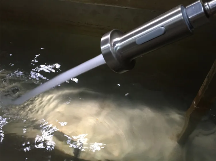 3601430964_1985813034