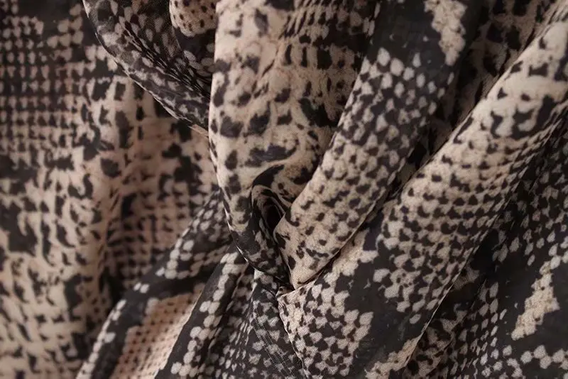 Женская винтажная плиссированная Деловая блузка со змеиным принтом и длинным рукавом, женская модная Осенняя шикарная блузка, женские топы LS2678