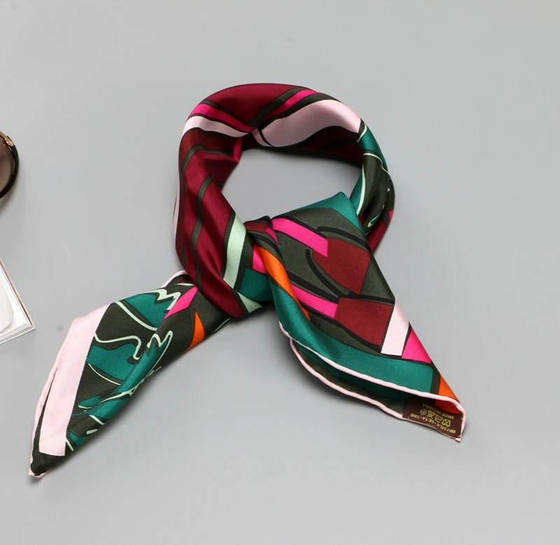 Летние принты шелковый шарф шейный платок Обертывания небольшой квадратный шелковый шарф повязка на голову 52x52 см