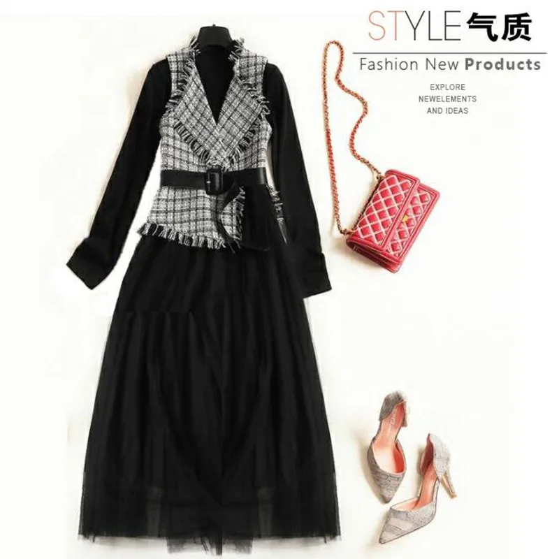 

High-end Woolen Mesh Stitching Dress 2 Piece Sets 2019 Fall Winter Fashion Black Sweater and Free Belt Tweed Tassel Dress Sets