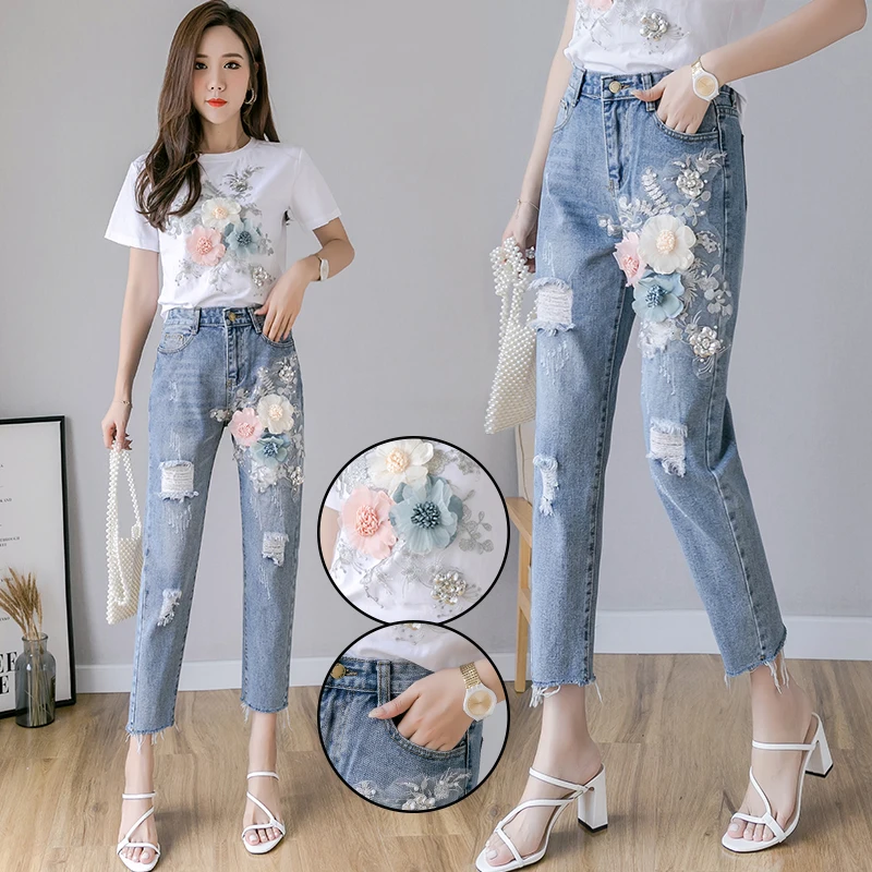 

New embroidered sequins three-dimensional flower short-sleeved T-shirt + hole nine points jeans two-piece suit women