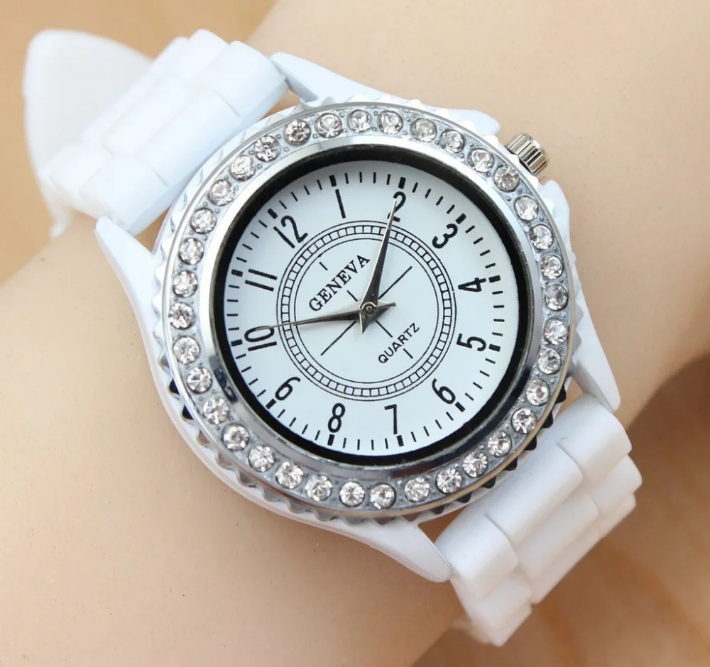 

Top Luxury Brand Fashion crystal Quartz Watches Women fashion Silicone Wristwatch relogio feminino masculino 8O61