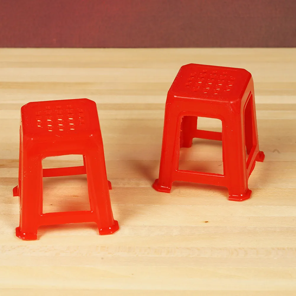 Dongzhur 2pcs/set Dolls House Miniatures 1:12 Mini Furniture Doll Accessories Plastic Stools 5 Colors Dollhouse Furniture Stools
