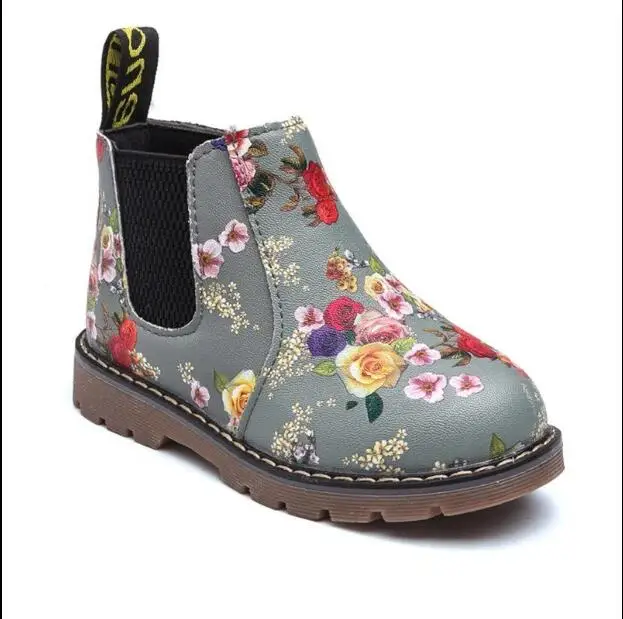

2018 autumn and winter new girls boots princess shoes Martin boots plus velvet cotton boots in the big children's cotton boots