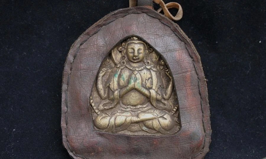 

Tibet old Buddhism copper Cowhide 4 Armed Avalokitesvara Kwan-Yin Buddha Statue