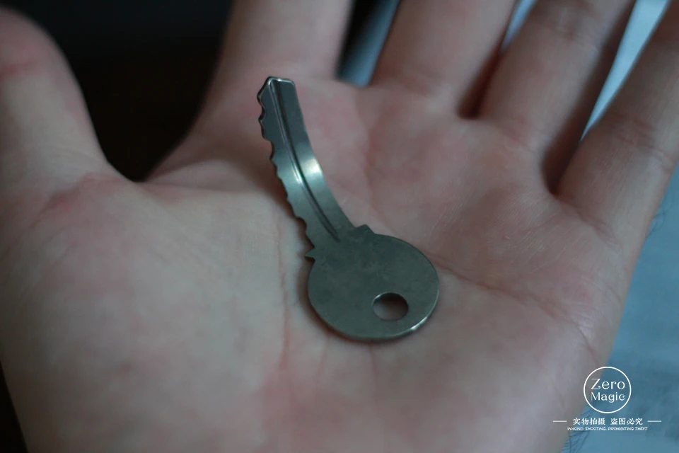 Psy Key Mind Bending Key 슈퍼 스트레이트 닝 매직 트릭 전문 마술사는 환상을 닫습니다. Gimmick