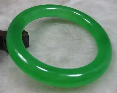 

Free Shipping >> new hot 60MM VERY FINE RARE NATURAL GREEN JADEITE JADE BRACELET BANGLE