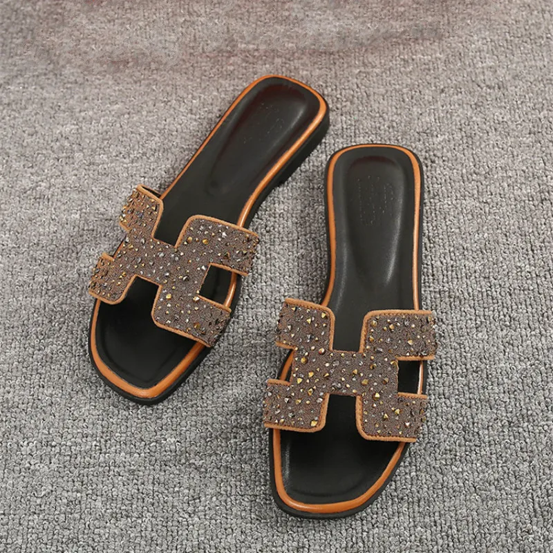 

2019 New H Slippers Female Summer Fashion Outdoor Rhinestone Flat with Beach Soft Sandals and Slippers Women