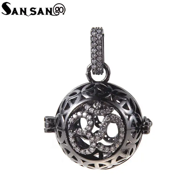 

Exquisite 3D Zircon Hollow Ball Pendant For Woman Girls High Grade Copper Essential Oil Diffuser Jewelry