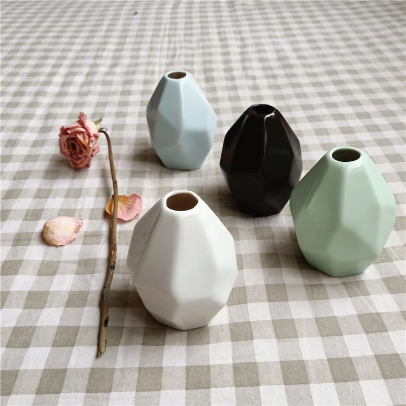 

Flower Vases for Home Decor Wedding Decoration Ceramic Glass Vase Nordic White Black Rhombus Pot Plants Small Vase Porcelain