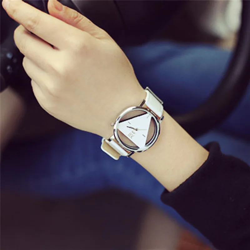 Популярные женские часы Reloj De Mujer Циферблат треугольник Femmes De Quartz Montres Saat часы для женщин эластичный набор рук@ 50