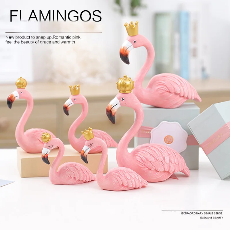 

2PCS/SET Resin Flamingo Nordic style Room Decor Flamingo Scandiniavian Decor For Girl Room Resin Flamingo Queen And King 2PCS