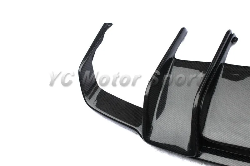 Автомобиль Интимные аксессуары углерода Волокно РНТ Стиль сзади диффузор, пригодный для 2011-2013 МБ W218 cls63 amg задний диффузор