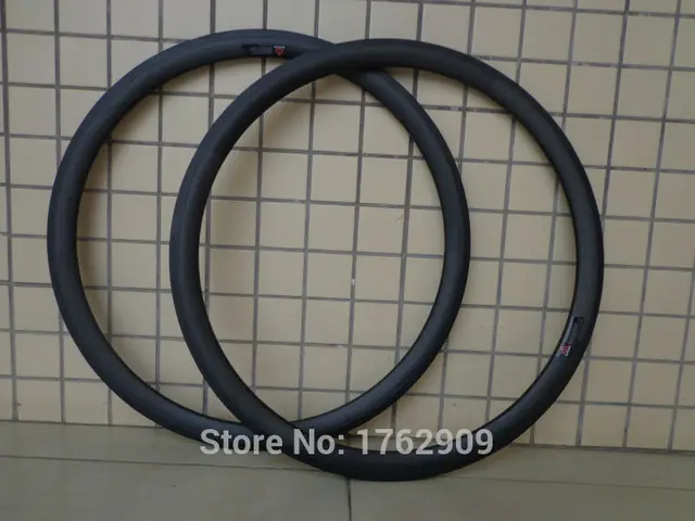 Best price at $185 Cheap 2Pcs New 700C 38mm Road bike matte UD full carbon fibre bicycle wheels clincher rims with basalt brake surface light Free ship