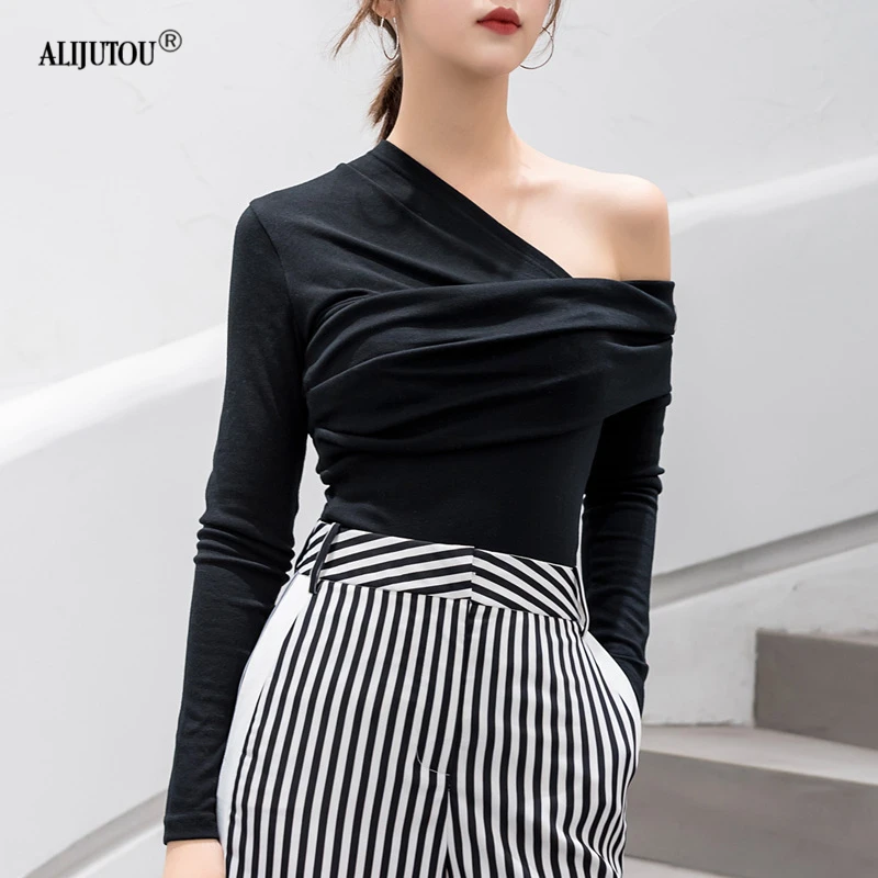 

Vintage Abstract Painting TShirt New Summer Women T Shirt Short Sleeved Korean Style Thin Round Neck Tee Shirt Female Harajuku