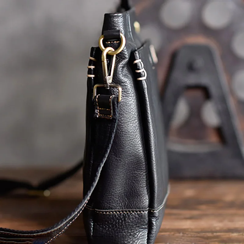 AETOO New head cowhide vertical single shoulder bag, men's casual leather trend soft skin oblique cross bag