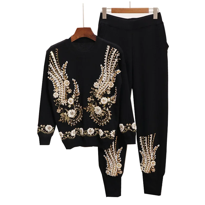 

2019 New Knit Set WomenSequins Beading Embroidy Two Pieces Pants Set Casual Sweater and Capris Conjunto Feminino
