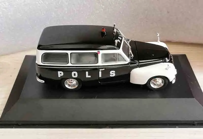 1/43 Volvo PV445 Duett POLIS Diecasts игрушечные машины сплав полиция металлический литье коллекционная машинка игрушки