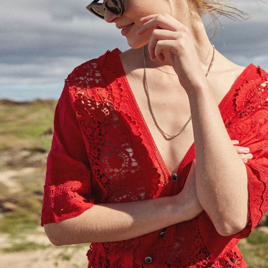 2018 Autumn Personality Solid Top Deep V-Neck Backless Lace Hollow Out Sexy Shirt Patchwork High Quality Streetwear Women Blouse Blouses