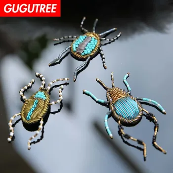 

GUGUTREE beaded embroidery beetle patch animal cartoon patches badges applique patches for clothing XX-35