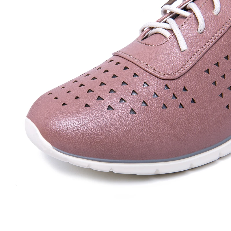 AIMEIGAO 2019 New Lace Up Flats Shoes Soft Leather Comfort Shoes For Women Hollow Out Breathable Casual Shoes Autumn And Spring