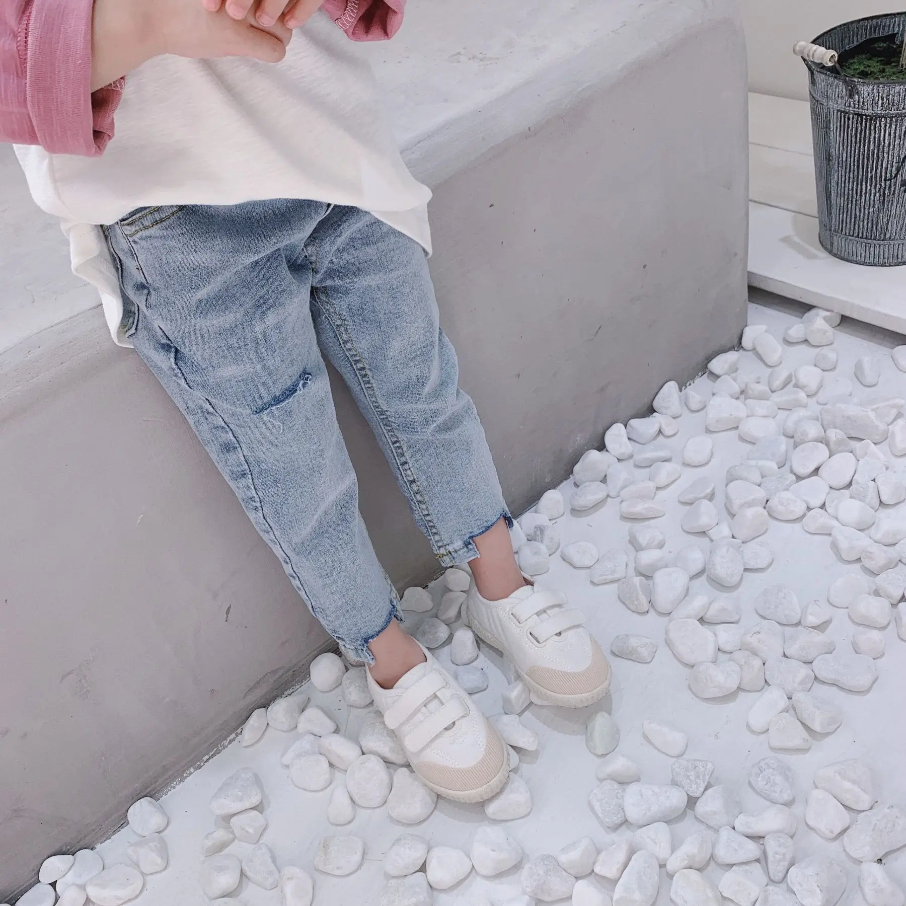 

Korean style 2019 fashion broken holes jeans for fashion girls children boys high flexibility all-match light color jeans