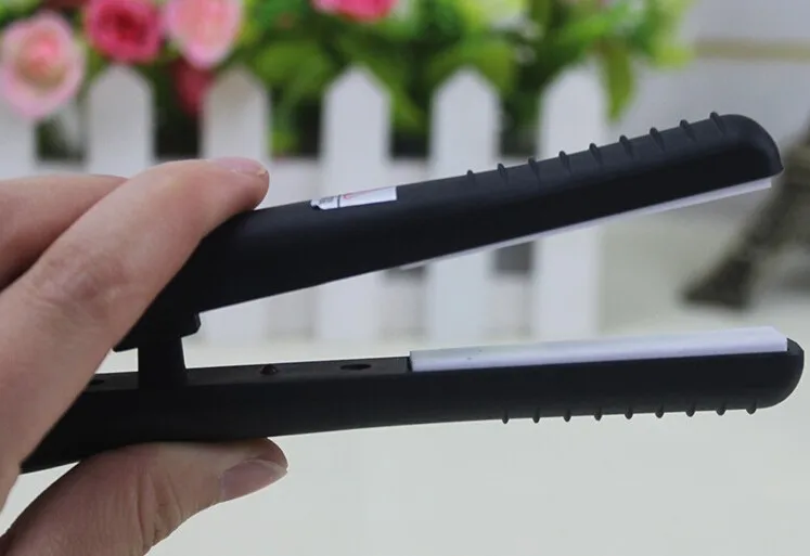 mini hair straightener 21