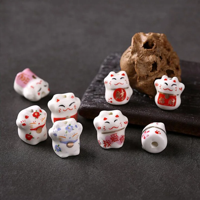 

30pcs Wholesale Cute Jewelry DIY Making Beads Ceramic 15mm Maneki Neko Cat Shape Spacer DIY Loose Beads For Jewelry Bracelet