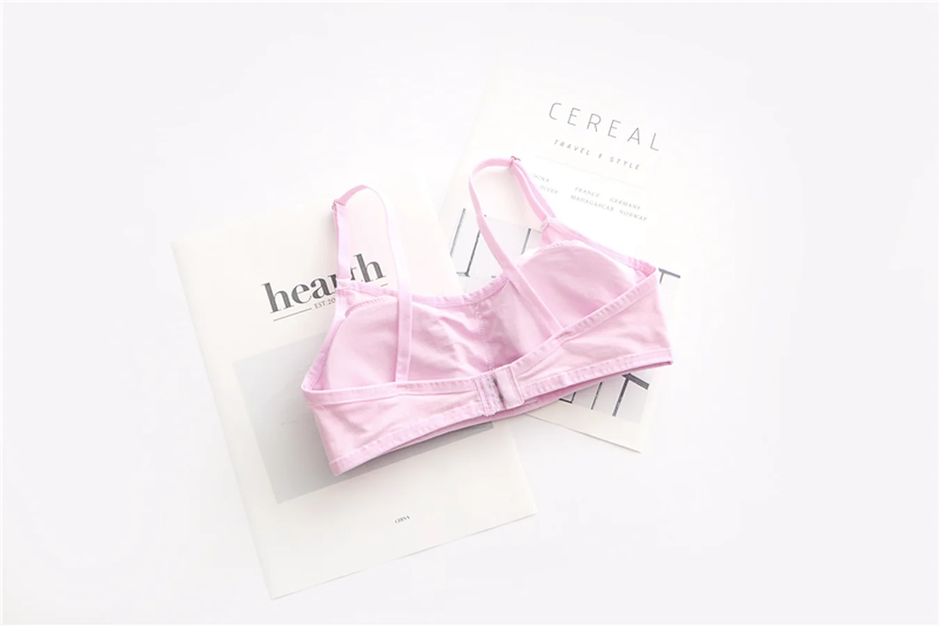 Famli Teen Girls Underwear Soft Padded Cotton Letter Print Bra for Young Girls for Yoga Sports Running Free Size