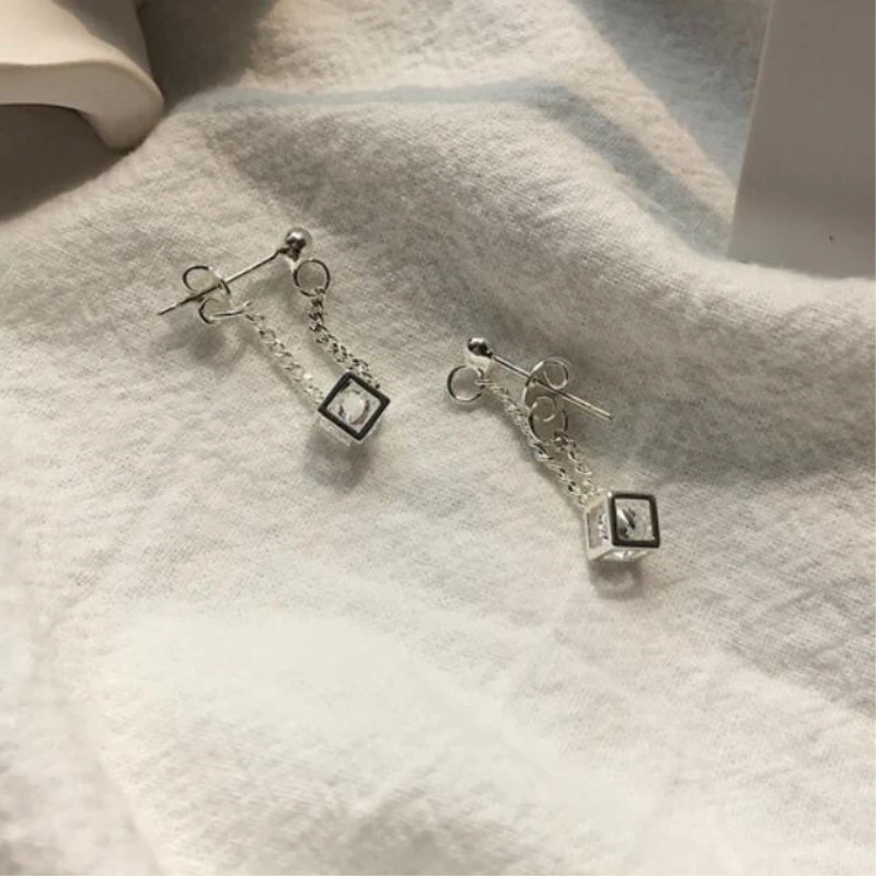 

Korea Fresh Simple Hollow Perspective Cube Drill Zircon Magic Square Hanging 925 Sterling Silver Female Dangle Earrings SEA341