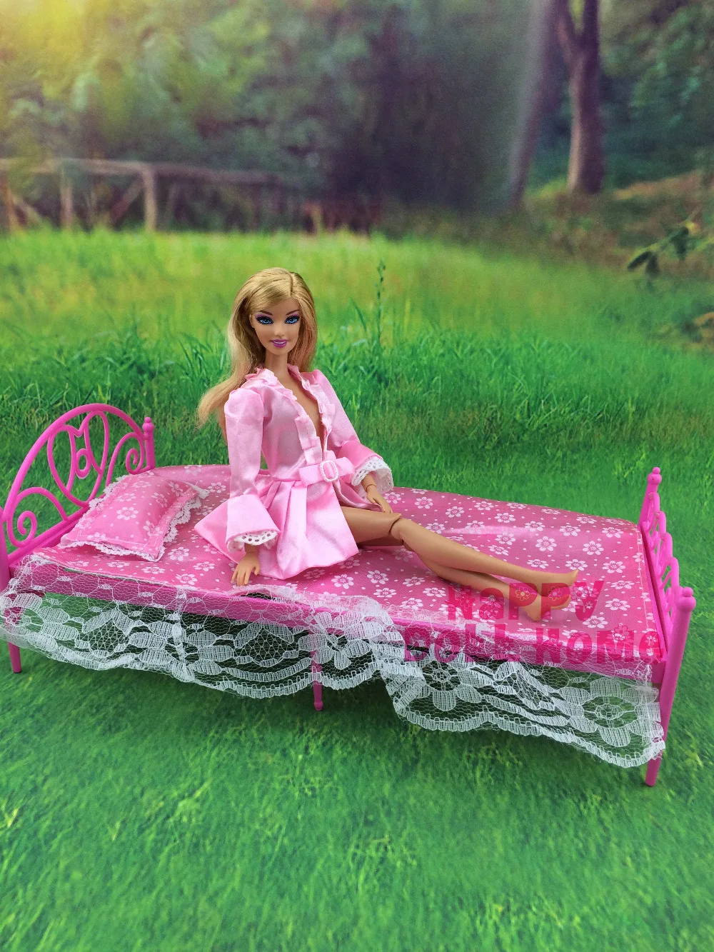 Free Shipping Mini Doll Bed Furniture 3 items(doll bed+pillow+bedsheet