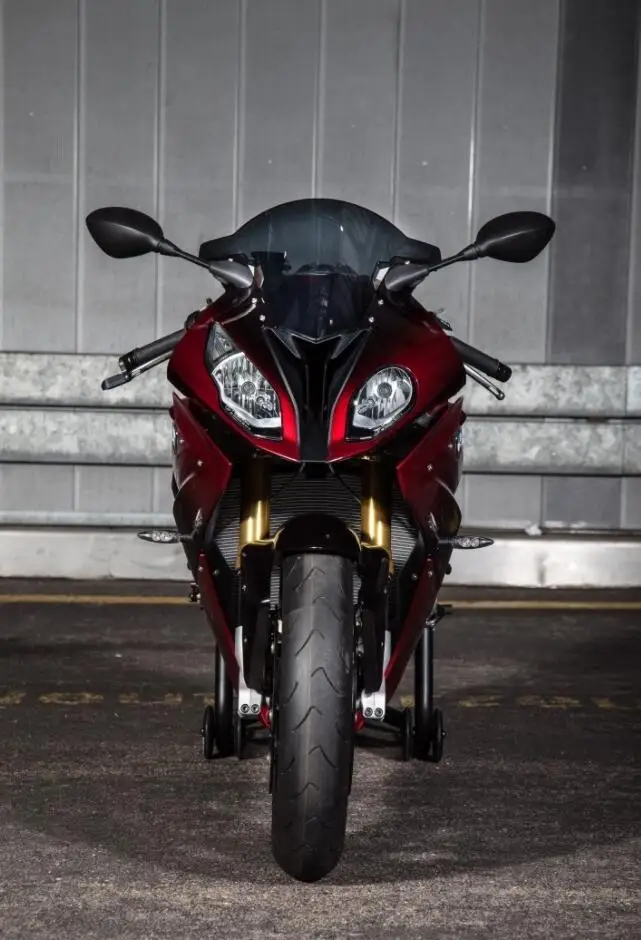 Y1