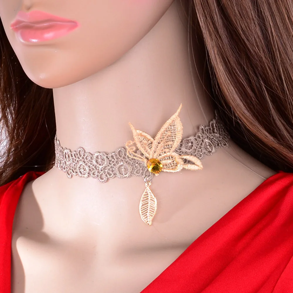 

Women lace chain bid choker necklace decorative necklace with cute butterfly rhinestone decor for best friend