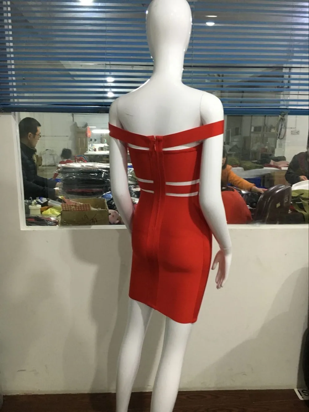 Красное платье с открытыми плечами и вырезом, сексуальная женская ночная сорочка из искусственного шелка, Новое поступление, облегающее Бандажное платье