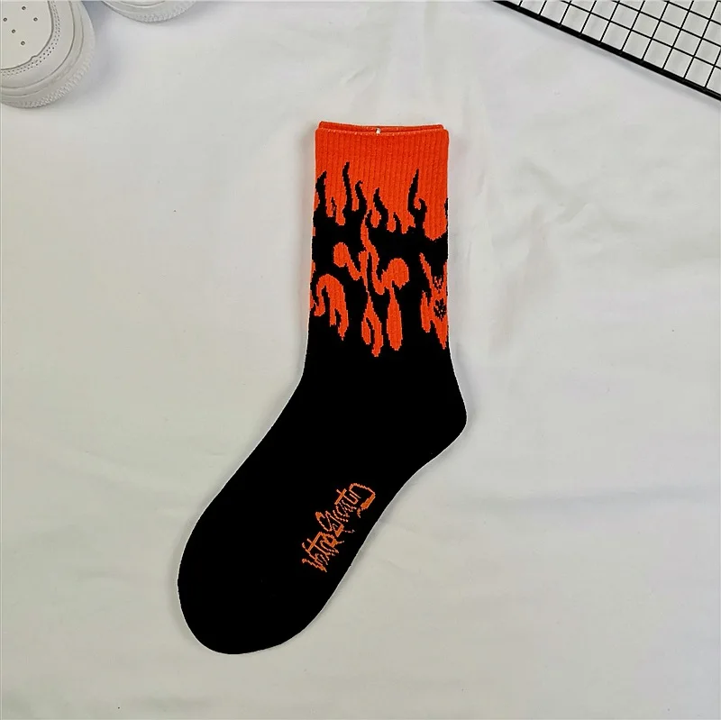 Korean style fashion Harajuku street hip hop socks unisex fun men's socks happy skateboard flame ladies socks - Цвет: 4