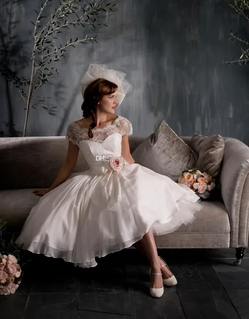 2017 Beautiful Church Wedding Dresses A Line Tea Length Sash Applique