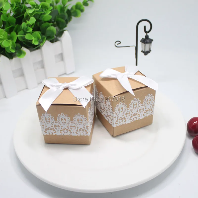 Nature Kraft Paper Candy Box Love Weddding Favor Boxes Rustic Lace Print Gift Box Wedding Decoration Mariage Vintage (7)