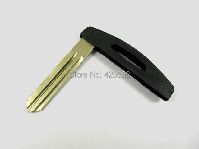 Koleos smart key blade 2.jpg