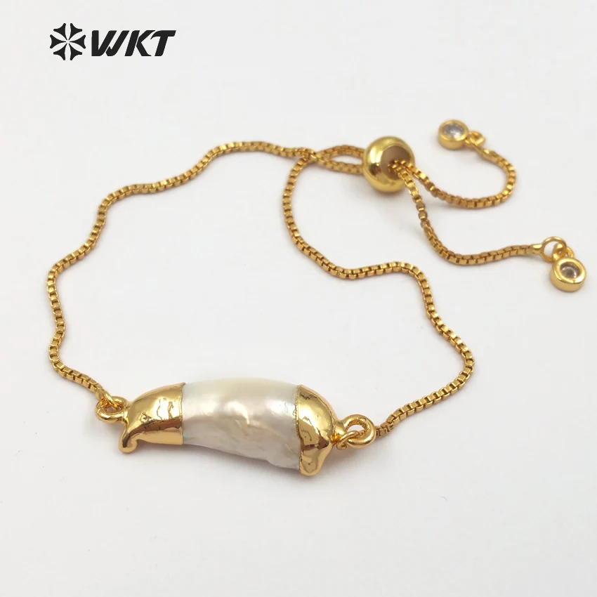 

WT-B412 Wholesale Special Custom Fashionable Design Fresh Water Pearls Bracelets With 18K Gold Trim Adjustable Bangle ACC