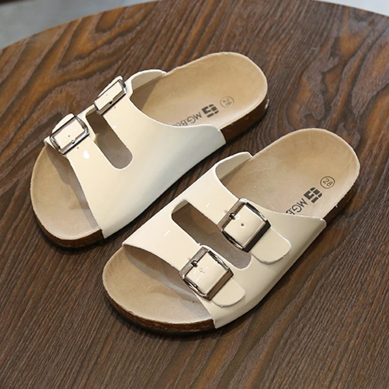 New 2019 Summer Cork Slippers Kids Comfortable White Gloss Flats Slippers For Boys Children Barefoot Girls Beach Shoes New 2019 Summer Cork Slippers Kids Comfortable White Gloss Flats Slippers For Boys Children Barefoot Girls Beach Shoes
